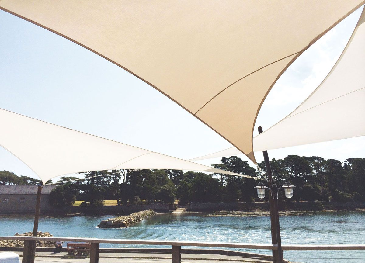 pose de store voile d'ombrage