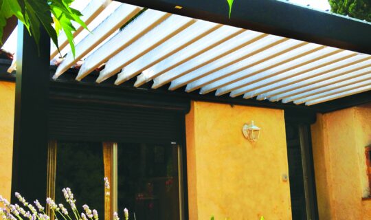 realisation-lef-la-farlede-pergola-bioclimatique-1490x1180
