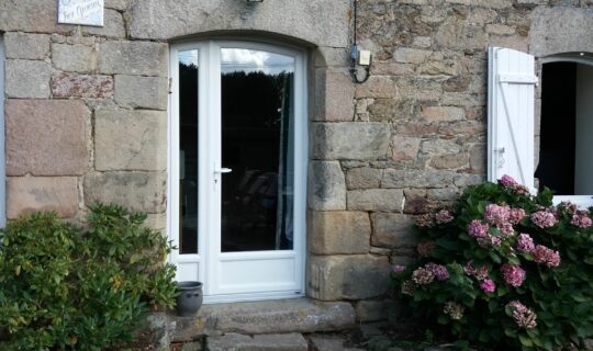 realisation-lef-ploubalay-fenetre-pvc-cintrees-1490x1180